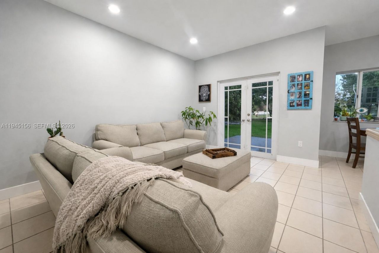 4124 NE 30th St, Homestead, FL 33033 Photo