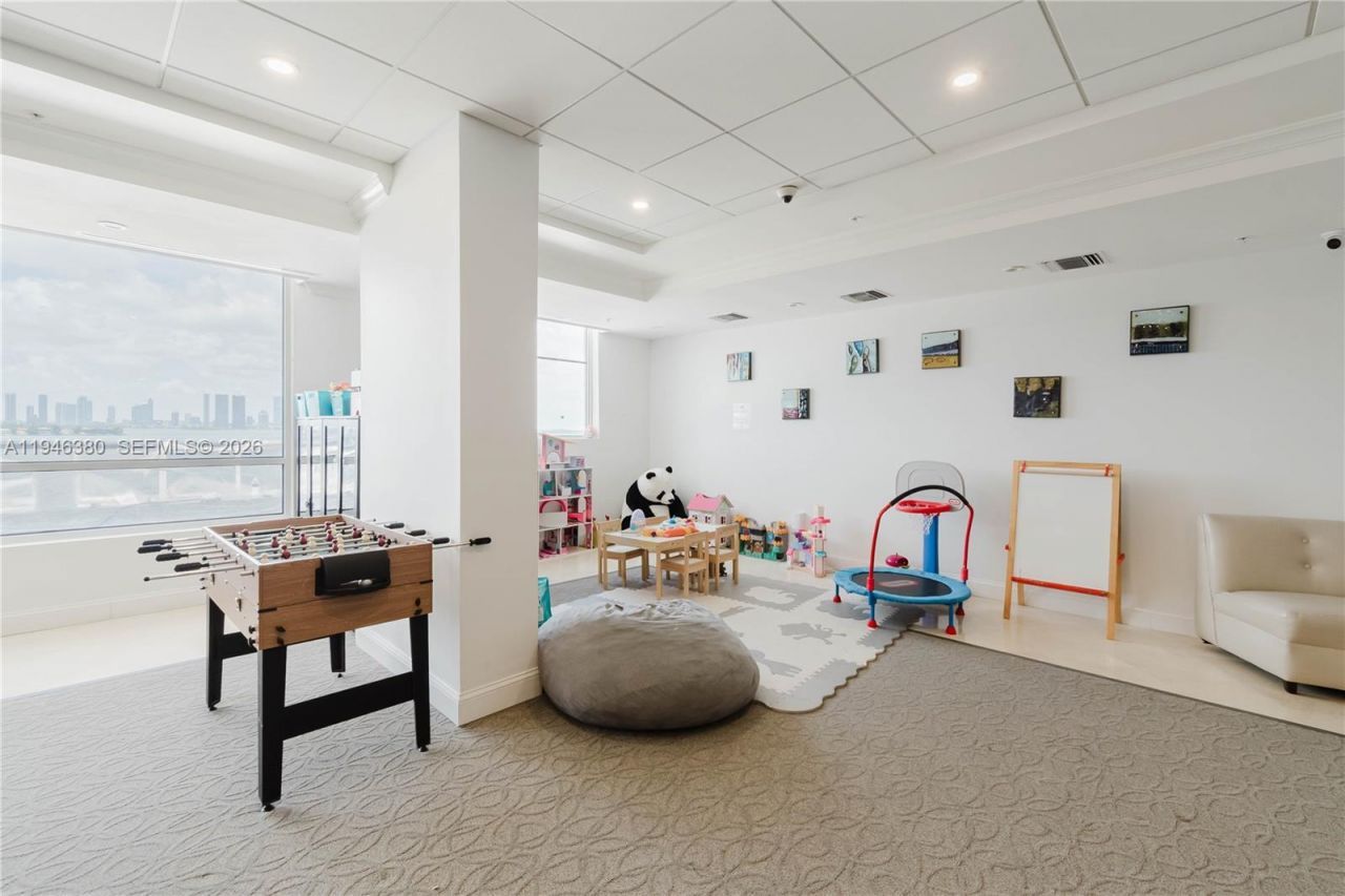 1900 Sunset Harbour Dr, Unit 703, Miami Beach, FL 33139 Photo