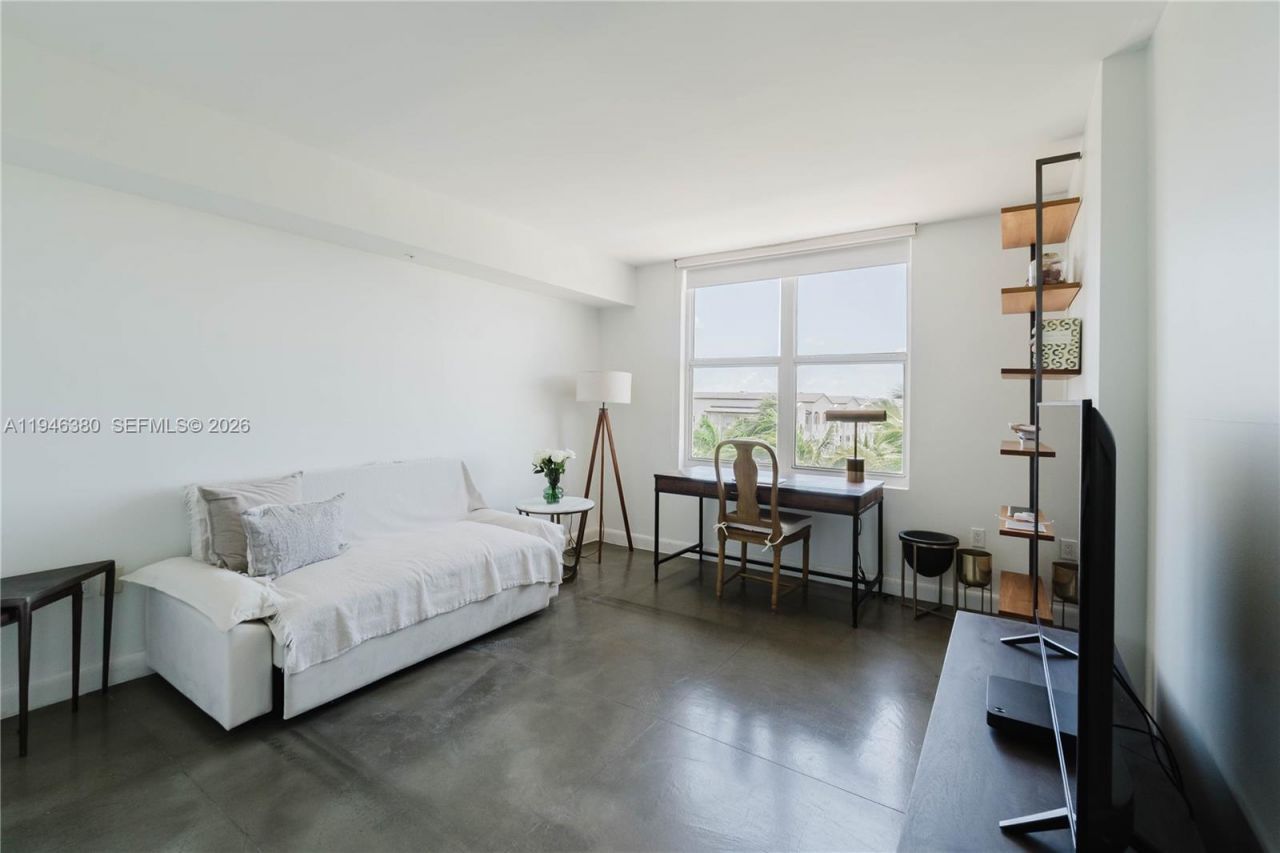 1900 Sunset Harbour Dr, Unit 703, Miami Beach, FL 33139 Photo