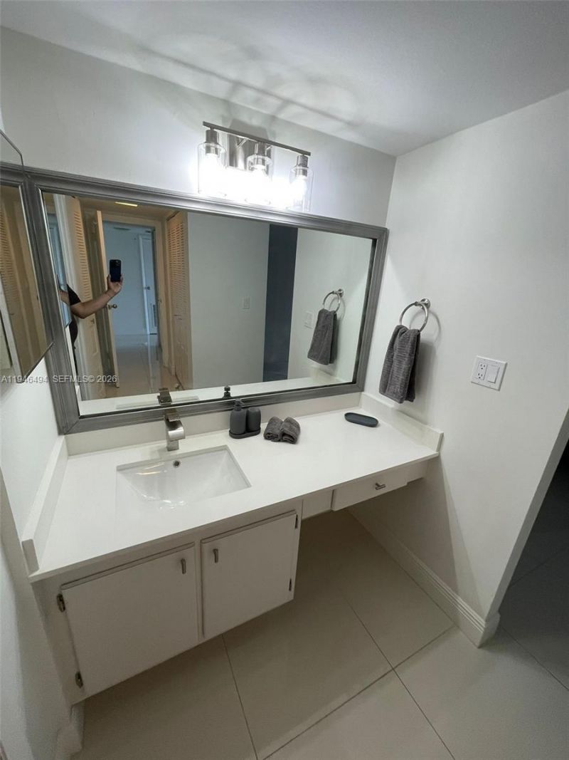 20335 W Country Club Dr, Unit 1701, Aventura, FL 33180 Photo