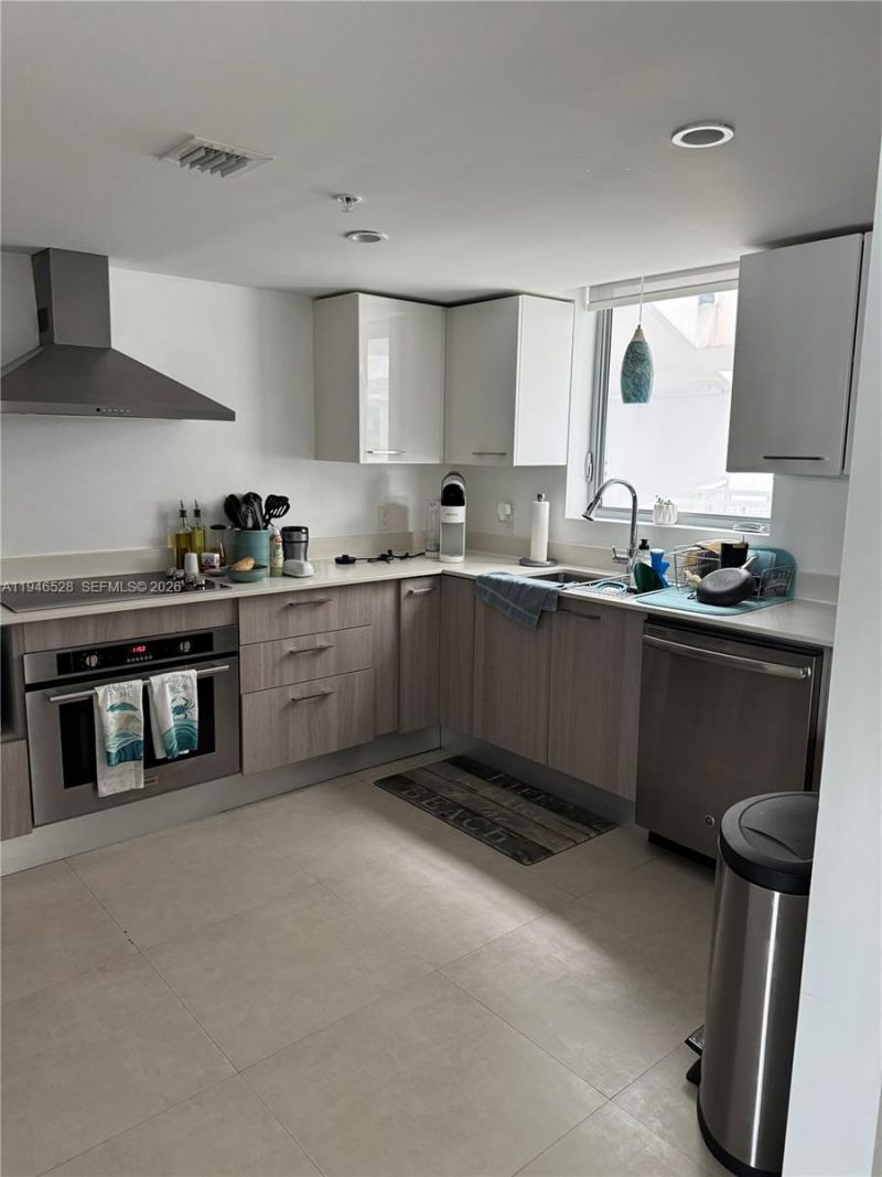 1133 102nd St, Unit 602, Bay Harbor Islands, FL 33154 Photo