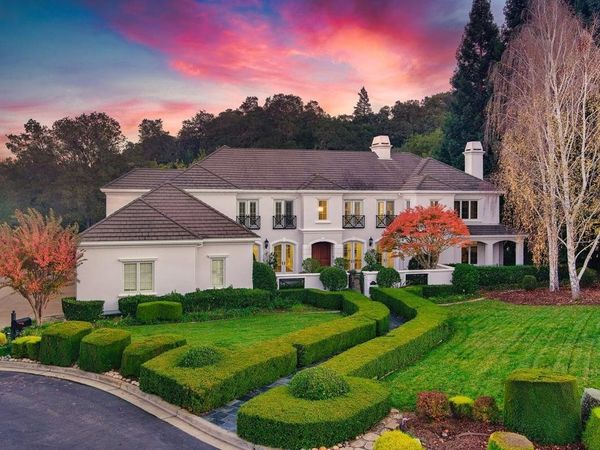 1527 Honey Suckle Ct, Pleasanton, CA 94588