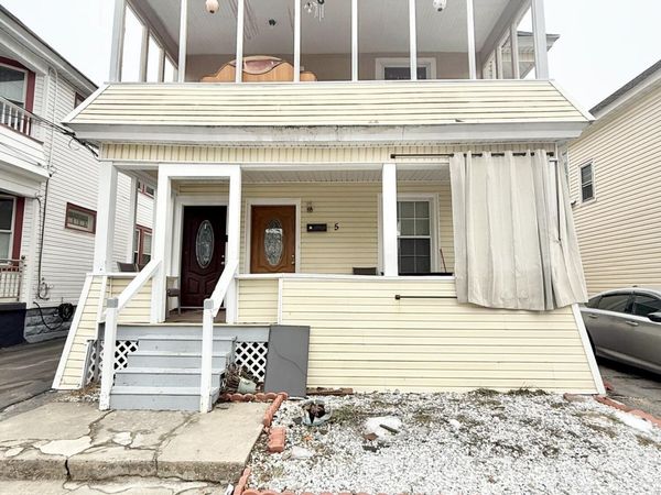 5 Hawk Street, Schenectady, NY 12307