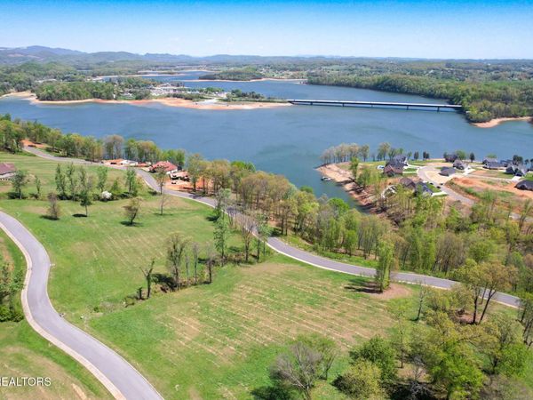 2093 Edgewater Sound, Morristown, TN 37814