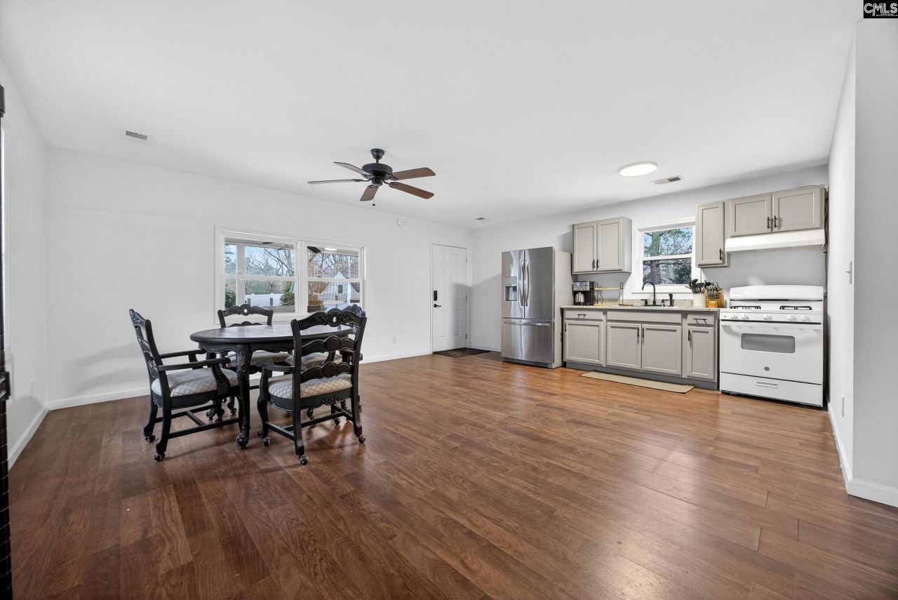 2668 Steven Campbell Road Photo 17