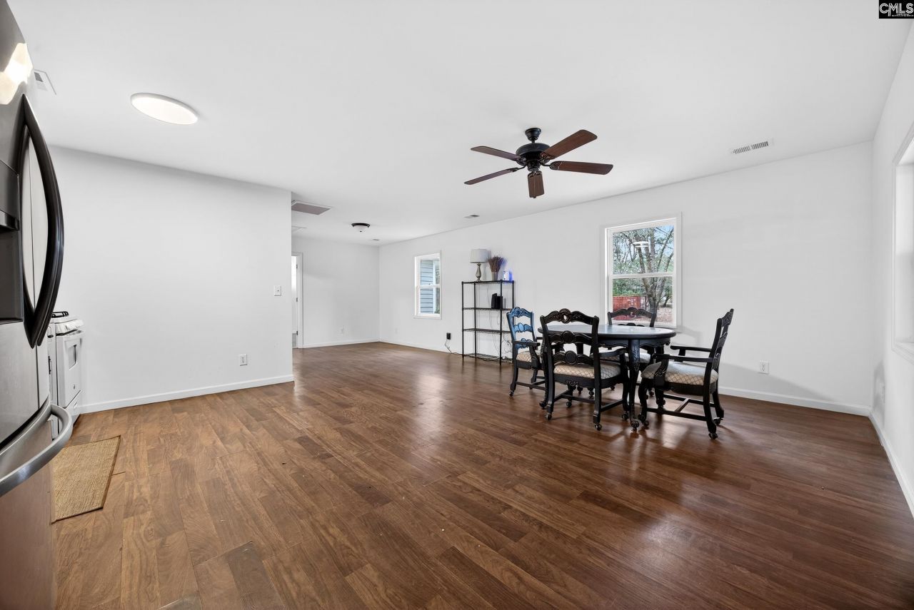 2668 Steven Campbell Road Photo 18