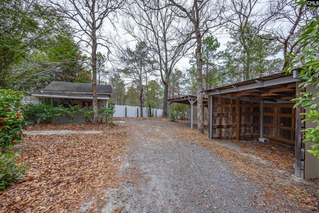 2668 Steven Campbell Road Photo 4