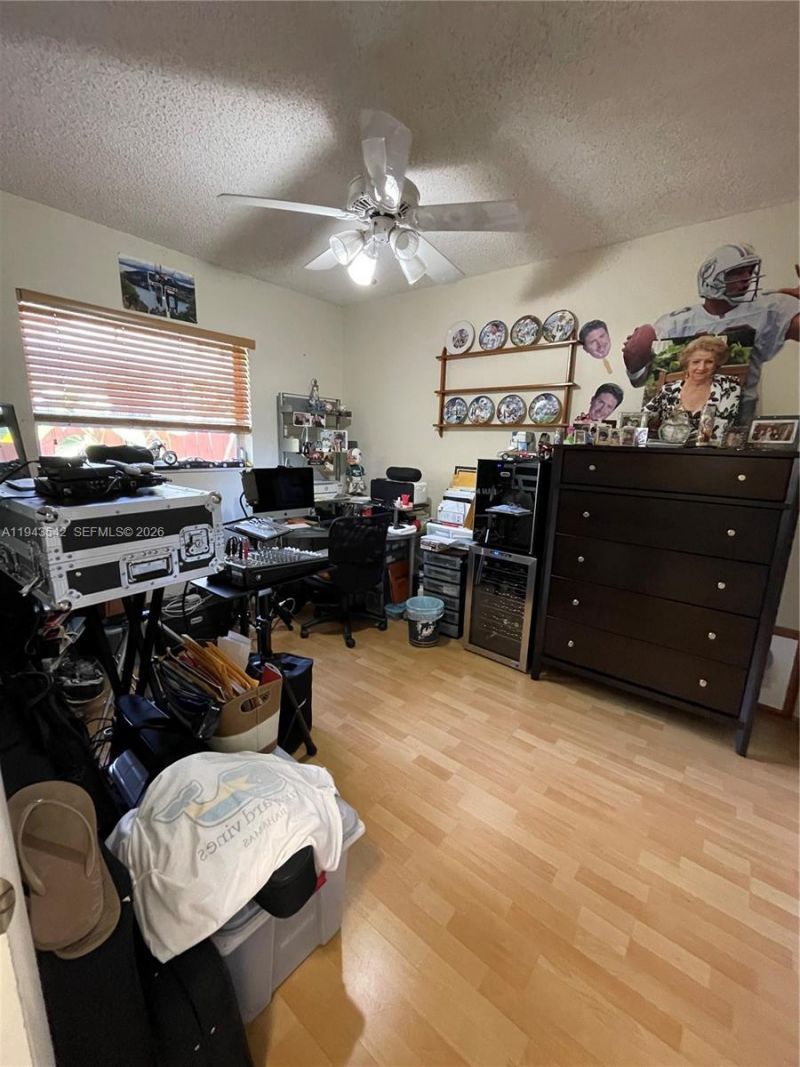 3270 SW 7th St, Miami, FL 33135 Photo