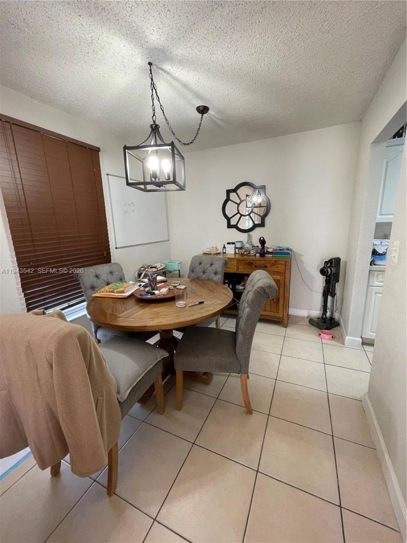 3270 SW 7th St, Miami, FL 33135 Photo