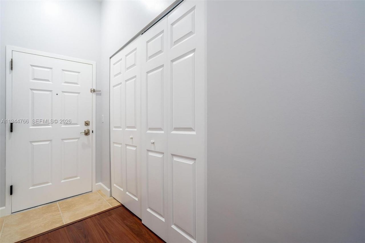 8395 SW 73rd Ave, Unit 314, Miami, FL 33143 Photo