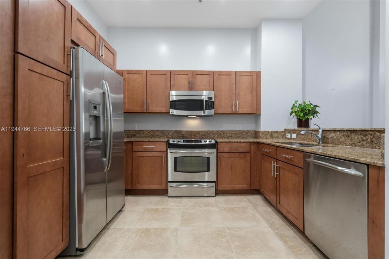 8395 SW 73rd Ave, Unit 314, Miami, FL 33143 Photo