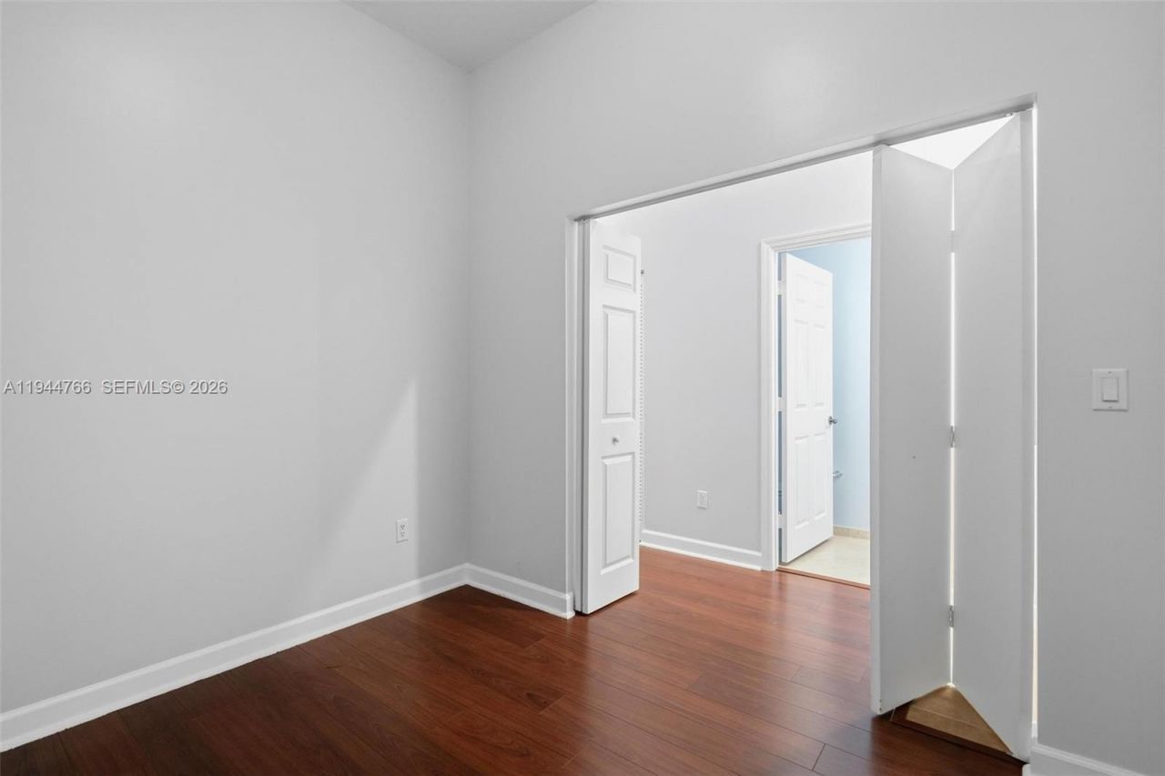 8395 SW 73rd Ave, Unit 314, Miami, FL 33143 Photo