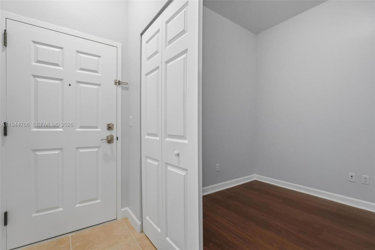 8395 SW 73rd Ave, Unit 314, Miami, FL 33143 Photo