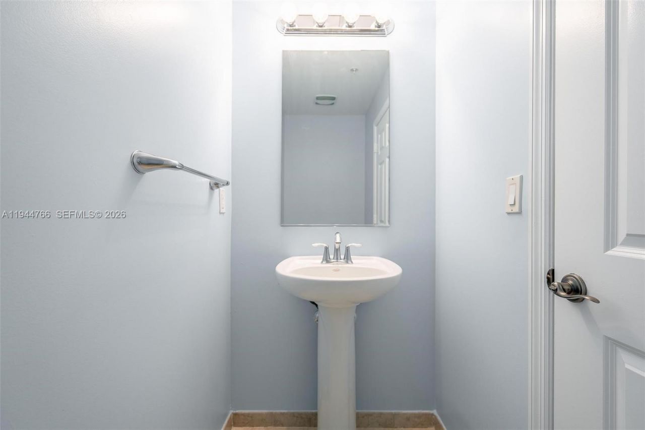 8395 SW 73rd Ave, Unit 314, Miami, FL 33143 Photo