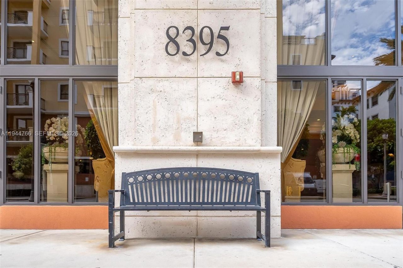 8395 SW 73rd Ave, Unit 314, Miami, FL 33143 Photo