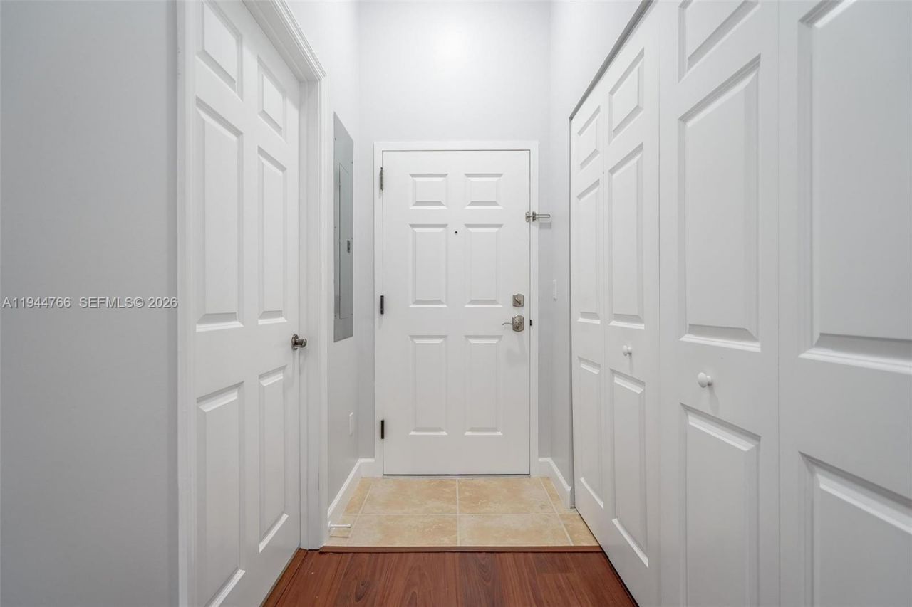 8395 SW 73rd Ave, Unit 314, Miami, FL 33143 Photo