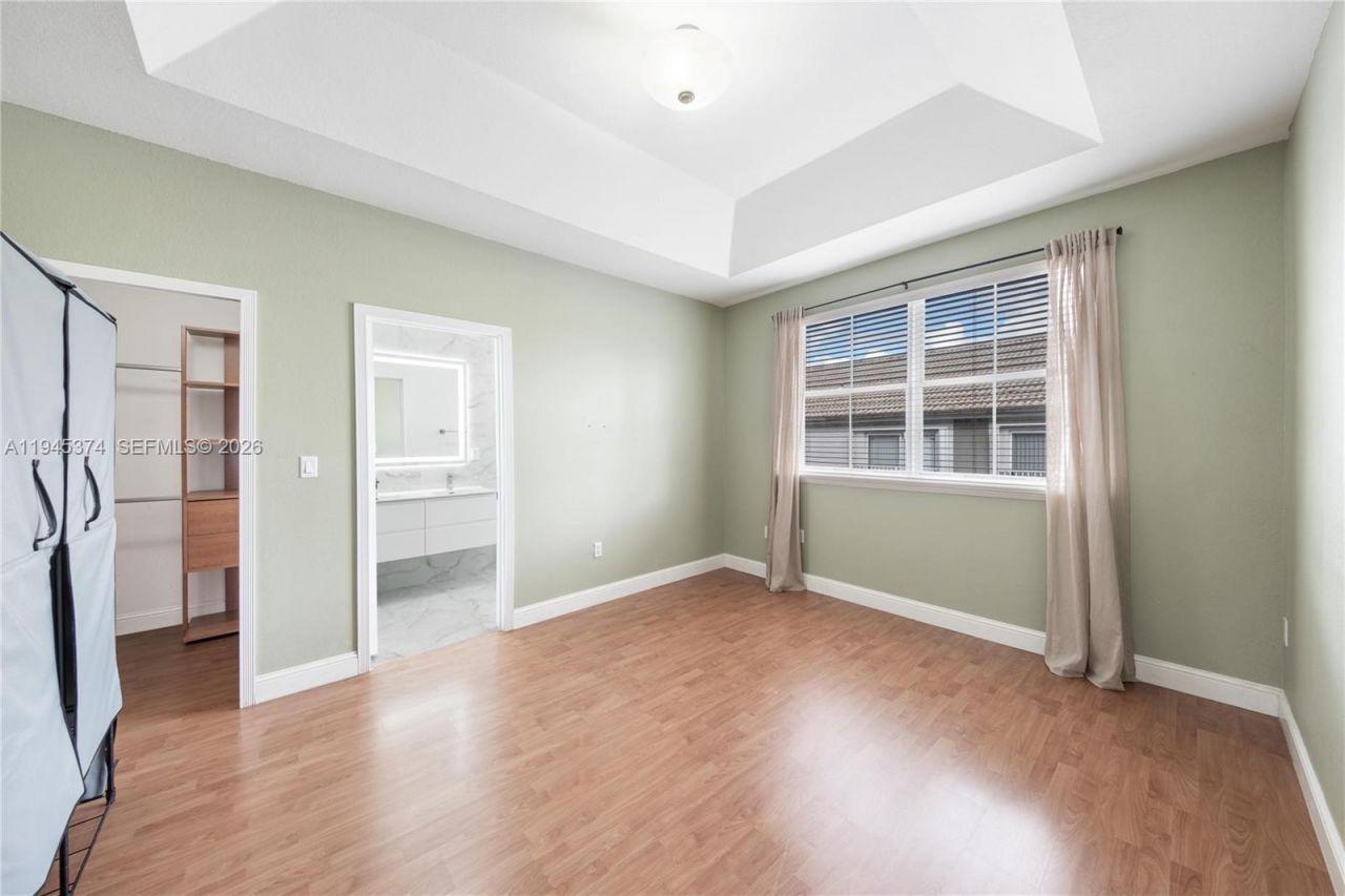 5560 NW 107th Ave, Unit 1012, Doral, FL 33178 Photo