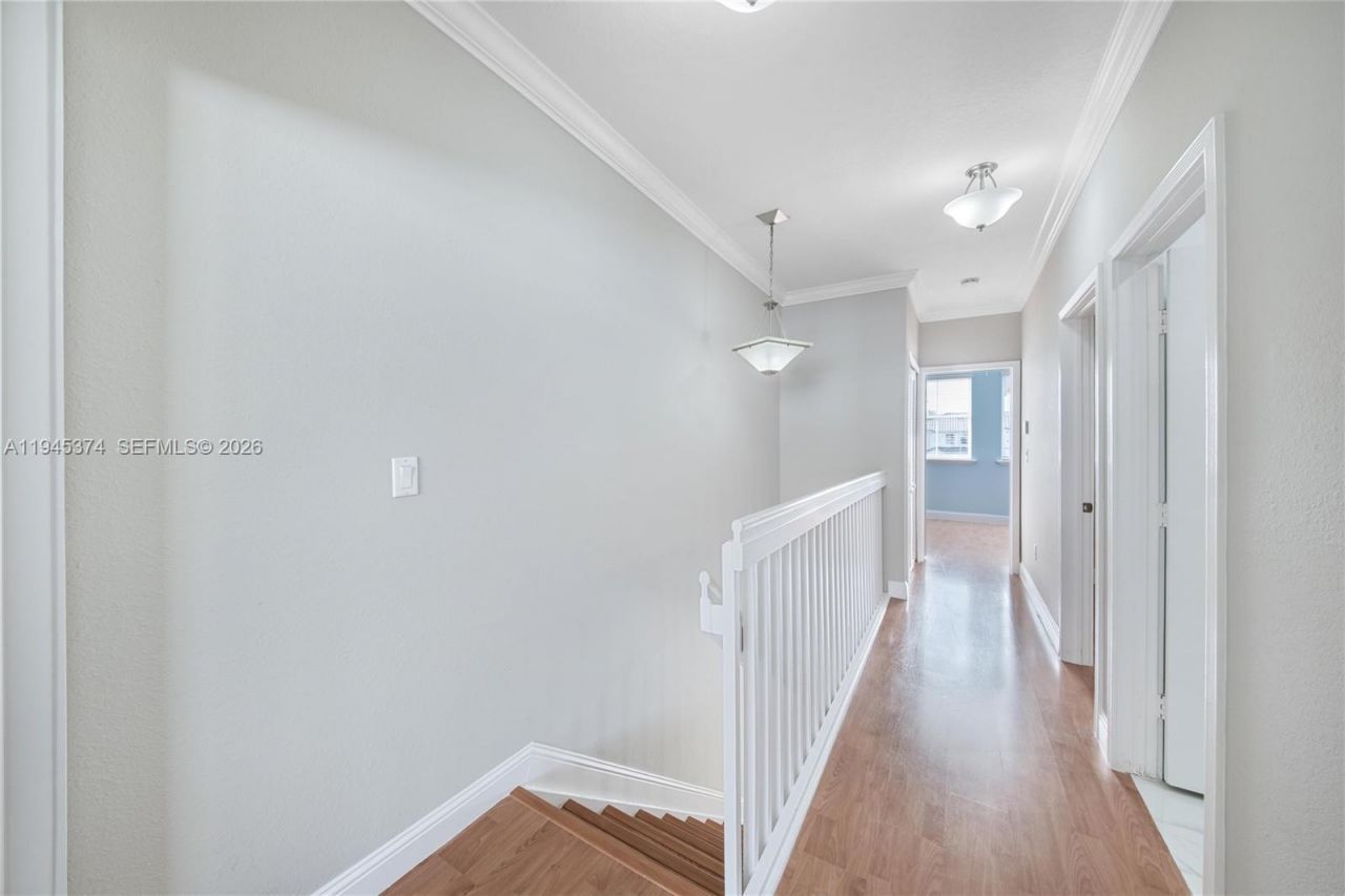 5560 NW 107th Ave, Unit 1012, Doral, FL 33178 Photo