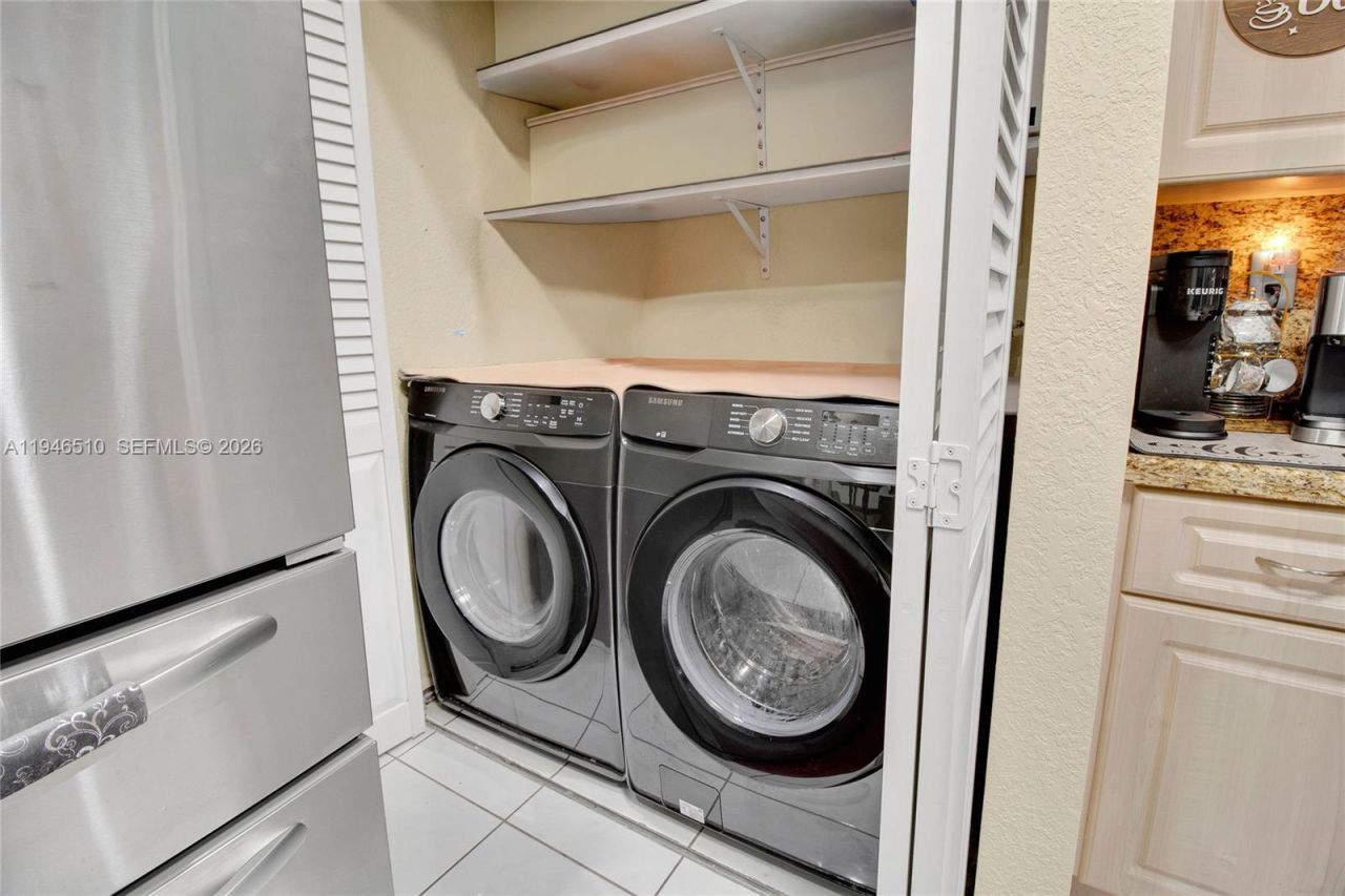 42 NW 132nd Pl , Miami, FL 33182 Photo