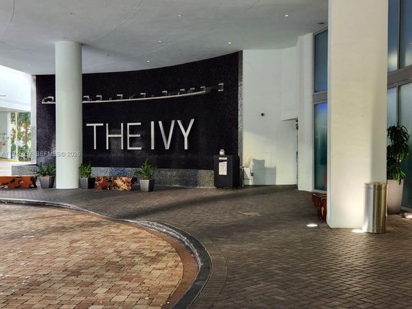 90 SW 3rd St, Unit 3706, Miami, FL 33130