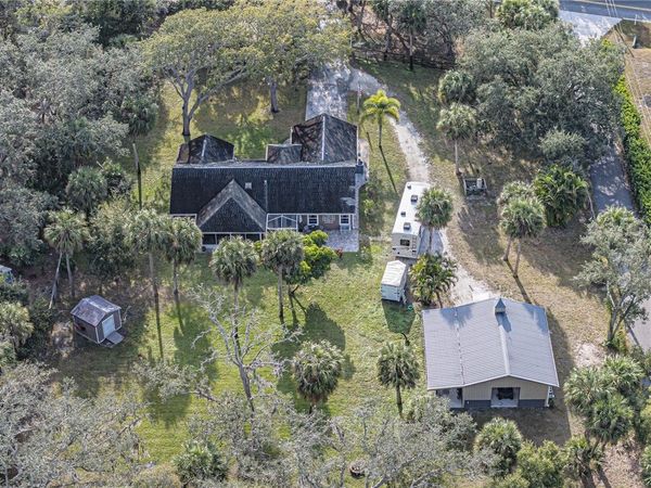 9673 Fleming Grant Road, Sebastian, FL 32976