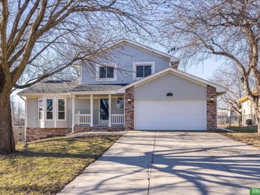 11814 N 157th Avenue, Bennington, NE 68007