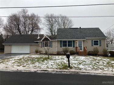 404 Michigan Street, Lockport, NY 14094