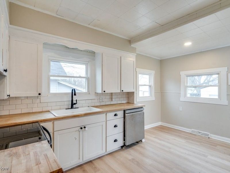 1610 23rd Street NE, Canton, OH 44714 Photo 9