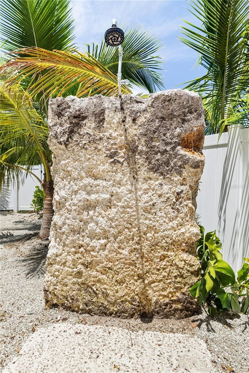 3014 Gulf Drive, Holmes Beach, FL 34217 Photo