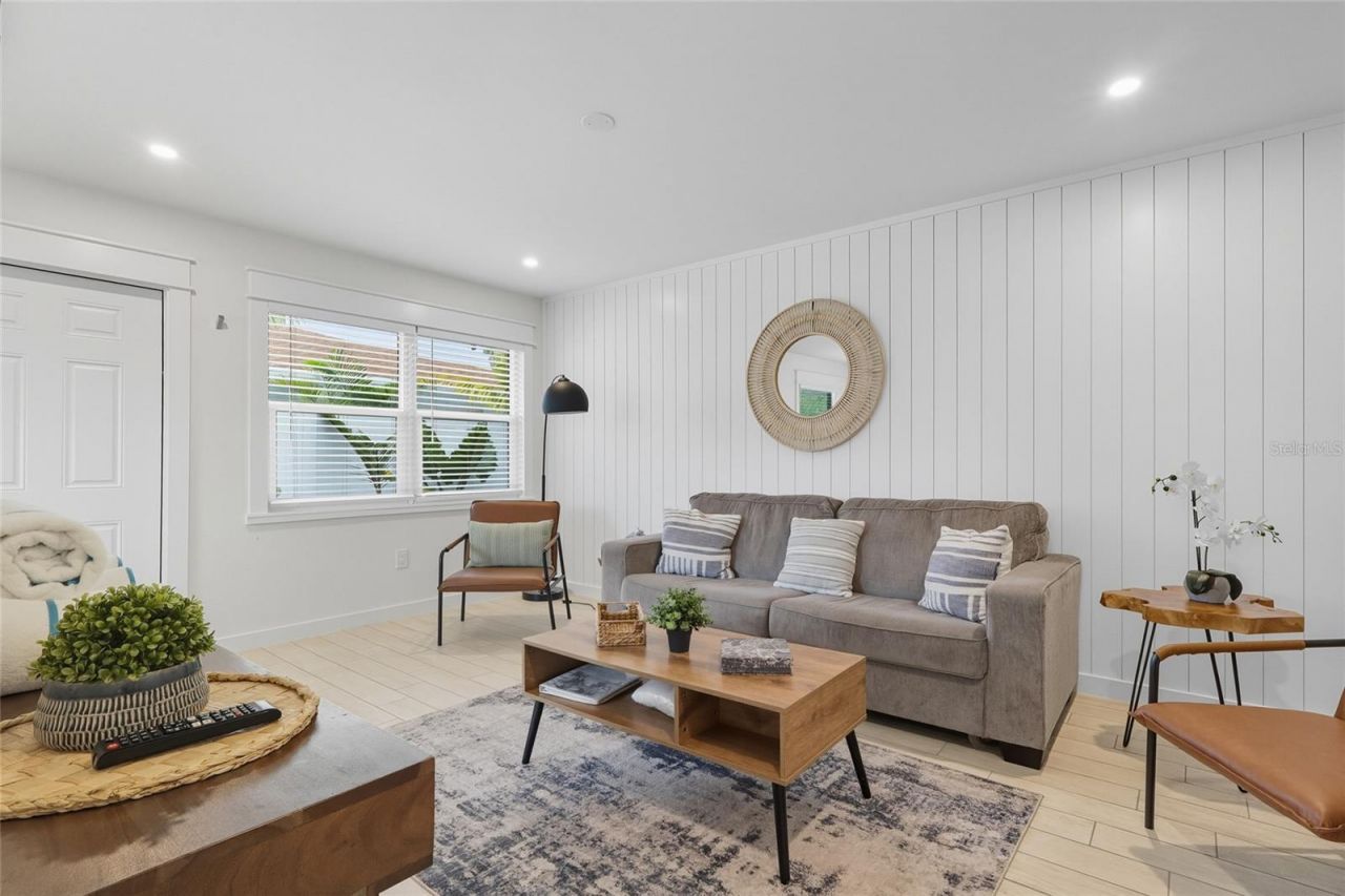 3014 Gulf Drive, Holmes Beach, FL 34217 Photo