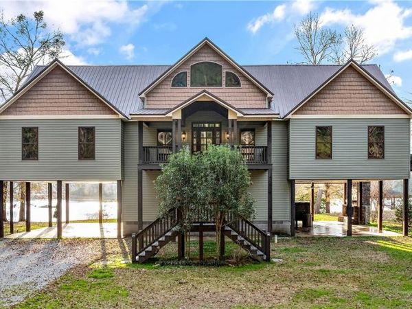 1388 Cypress Pointe Drive, Akron, AL 35449