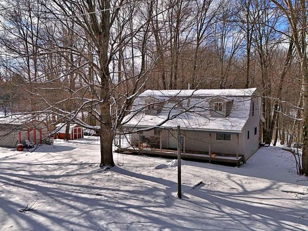 13787 170th Avenue, Leroy, MI 49655