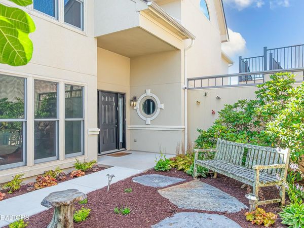 3445 Commodore Point, Knoxville, TN 37922