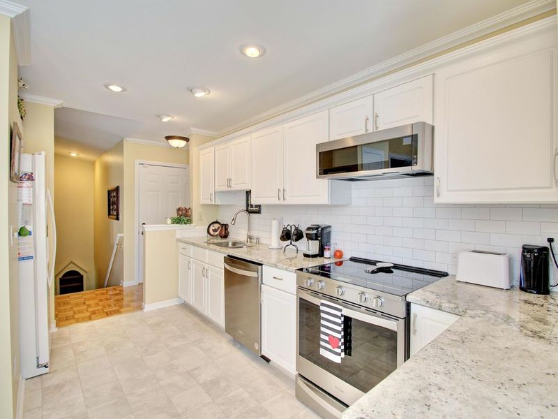 8465 Bridle Court, Florence, KY 41042 Photo 6