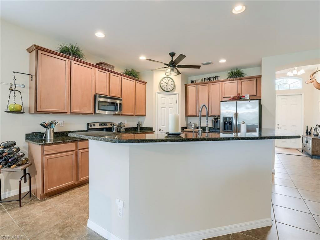 2466 Ashbury Cir, Cape Coral, FL 33991 Photo