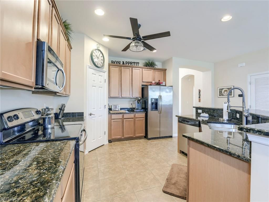 2466 Ashbury Cir, Cape Coral, FL 33991 Photo