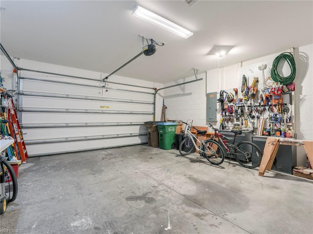 2466 Ashbury Cir, Cape Coral, FL 33991 Photo