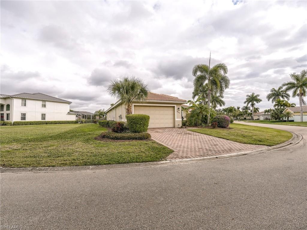 2466 Ashbury Cir, Cape Coral, FL 33991 Photo