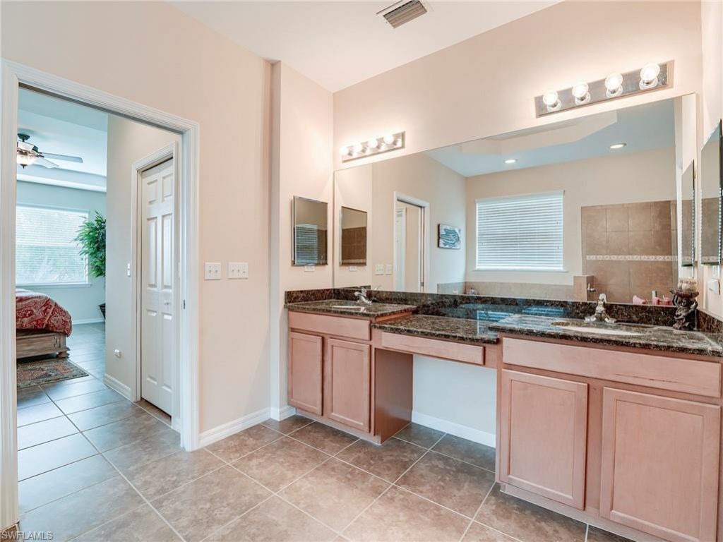 2466 Ashbury Cir, Cape Coral, FL 33991 Photo