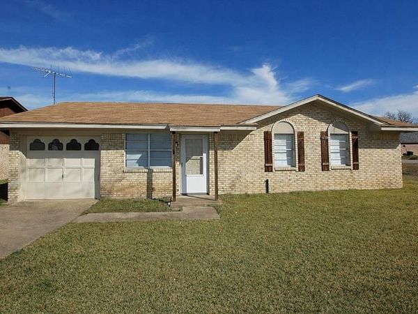 606 E Broad Street, Forney, TX 75126