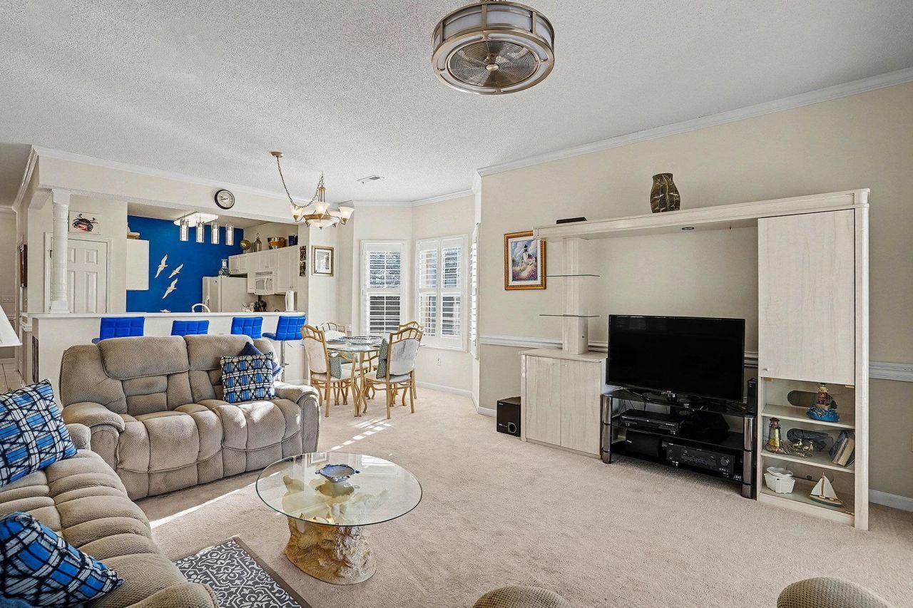 4429 Turtle Ln. Photo 6