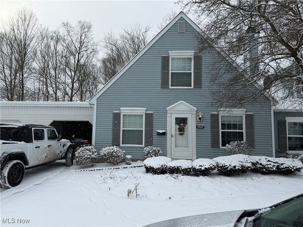 3369 Brookpoint Lane, Cuyahoga Falls, OH 44223