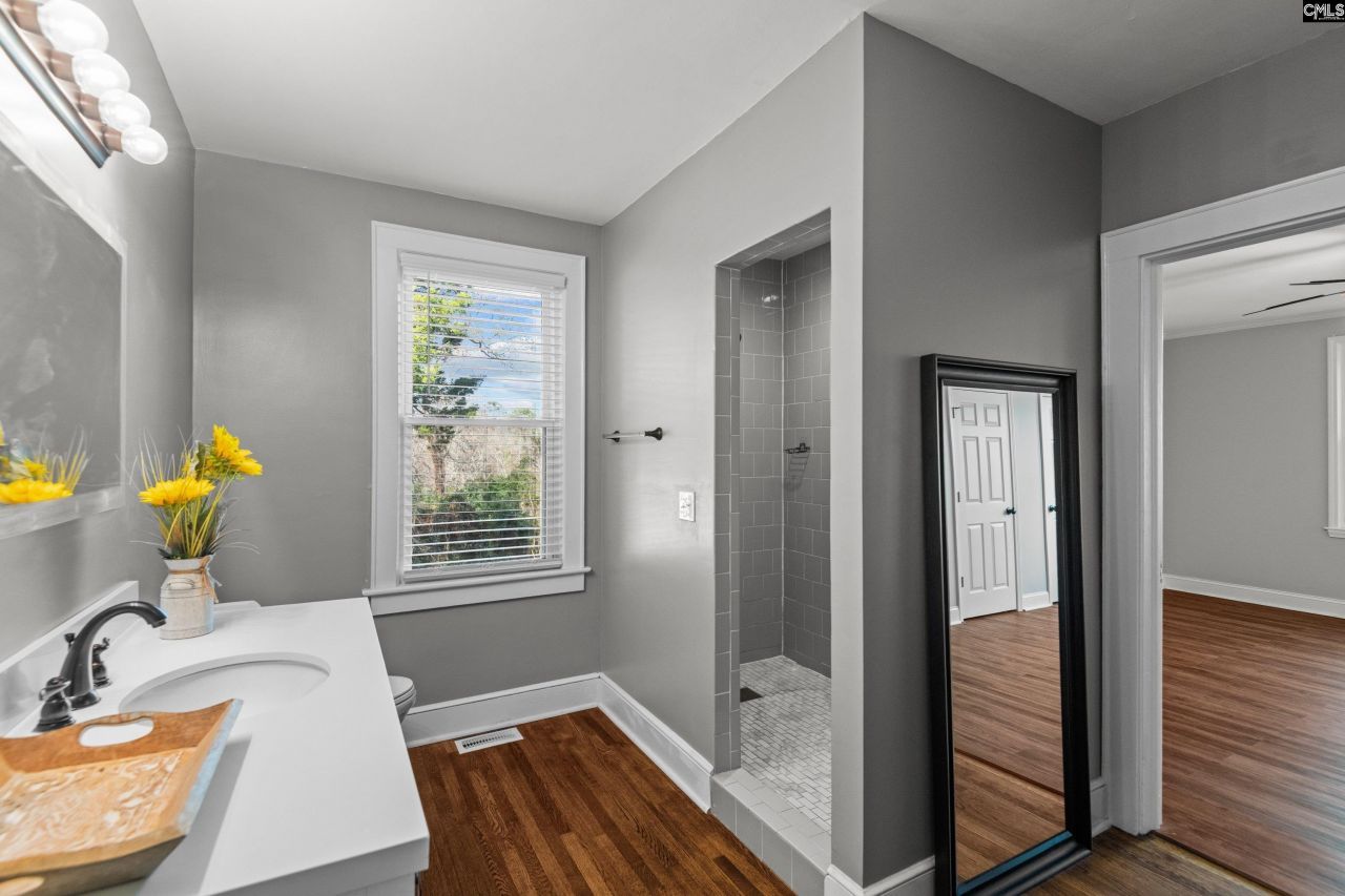 3226 Lincoln Street Photo 18