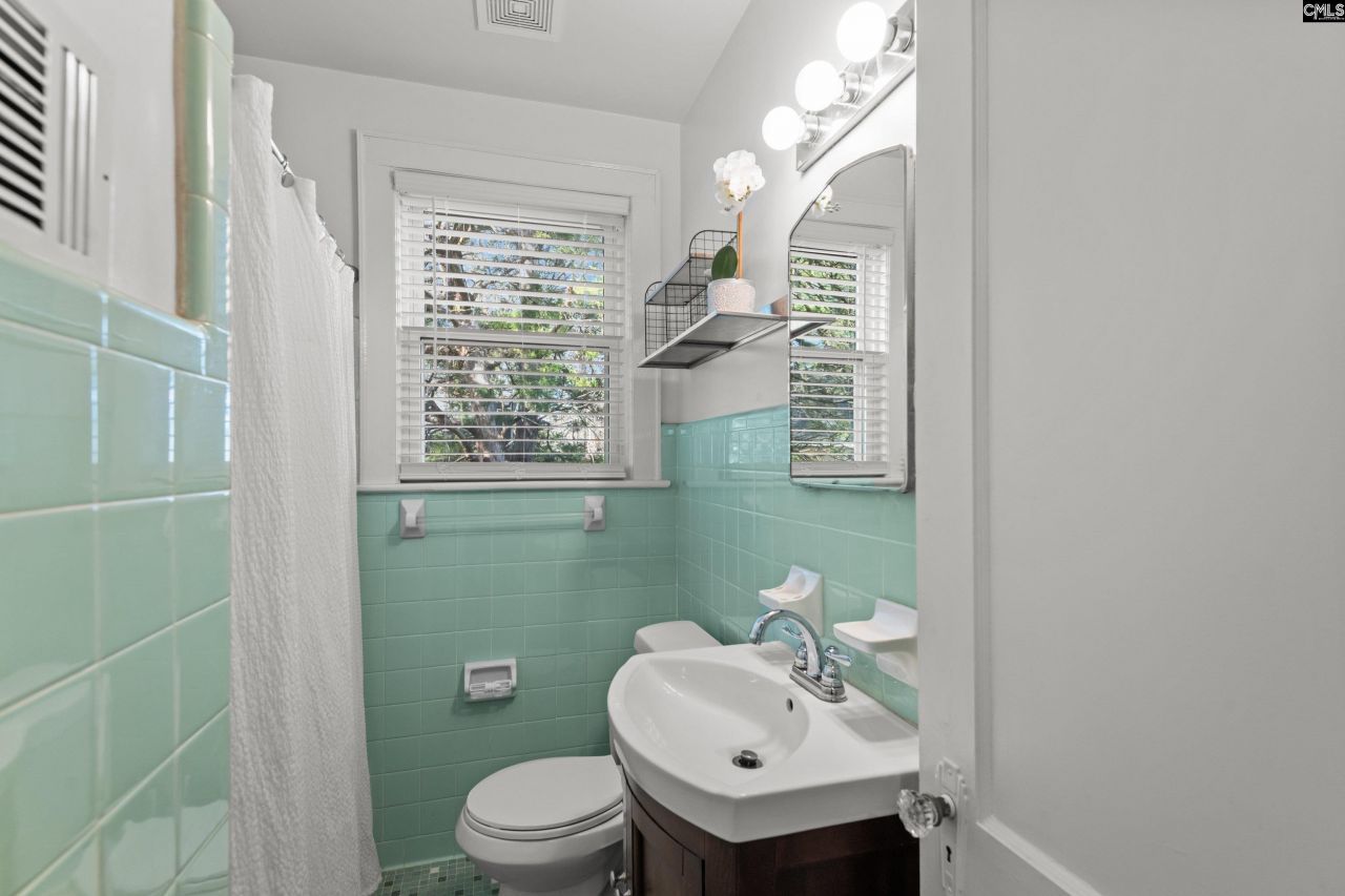 3226 Lincoln Street Photo 26