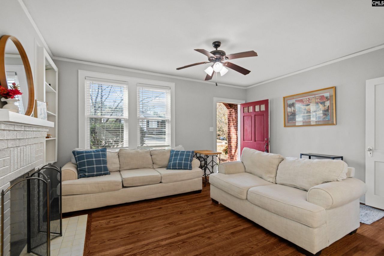 3226 Lincoln Street Photo 5