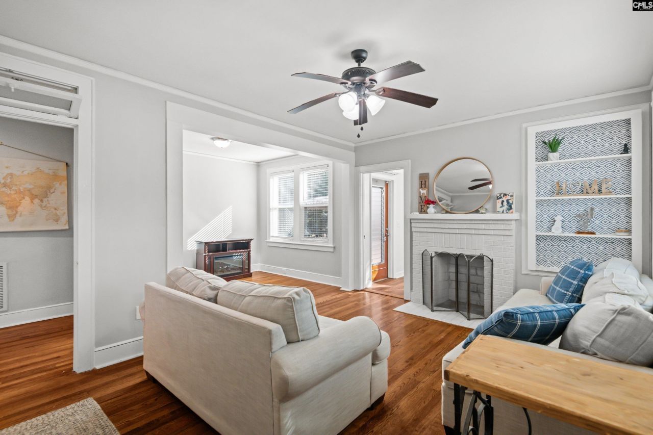 3226 Lincoln Street Photo 6