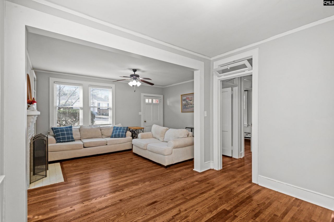 3226 Lincoln Street Photo 9