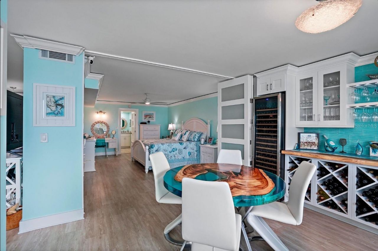 5200 Brittany Drive S, Unit 407, Saint Petersburg, FL 33715 Photo