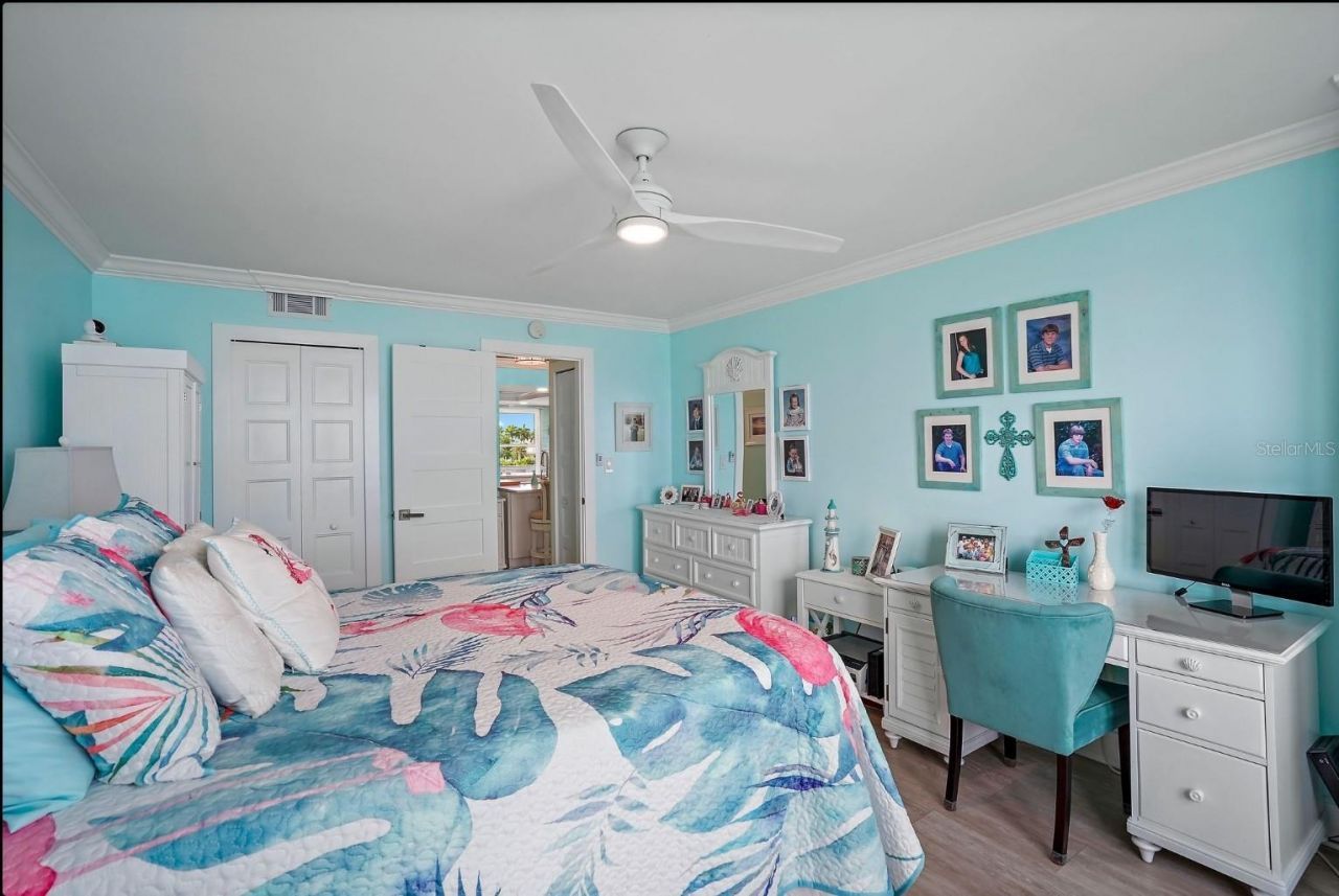 5200 Brittany Drive S, Unit 407, Saint Petersburg, FL 33715 Photo