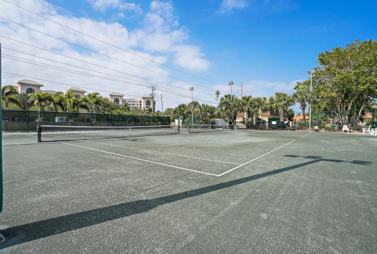 5200 Brittany Drive S, Unit 407, Saint Petersburg, FL 33715 Photo